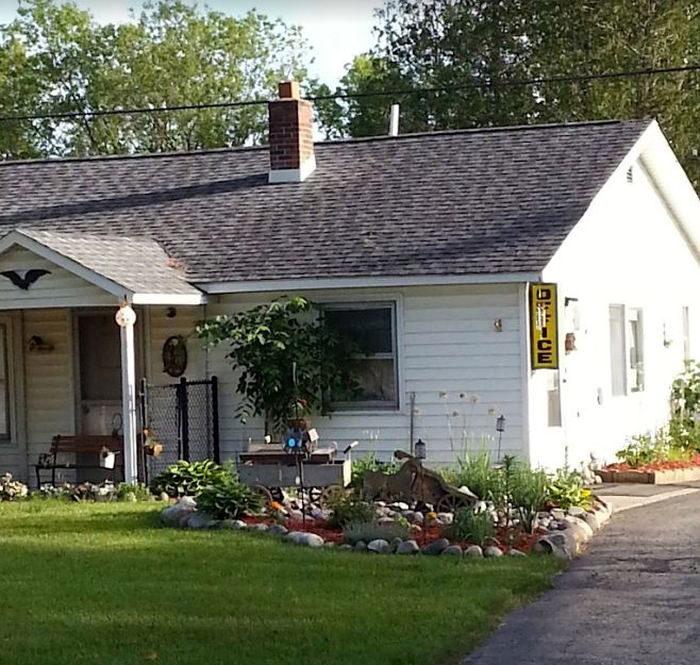 Welcome Motel - Web Listing (newer photo)